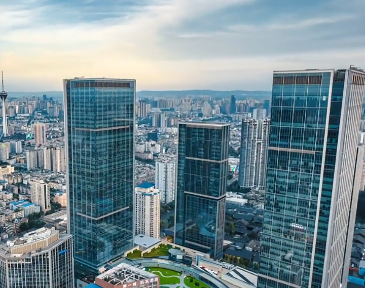 停业倒闭,老板跑路!“中产贵妇天堂” 凉凉(组图) - 15