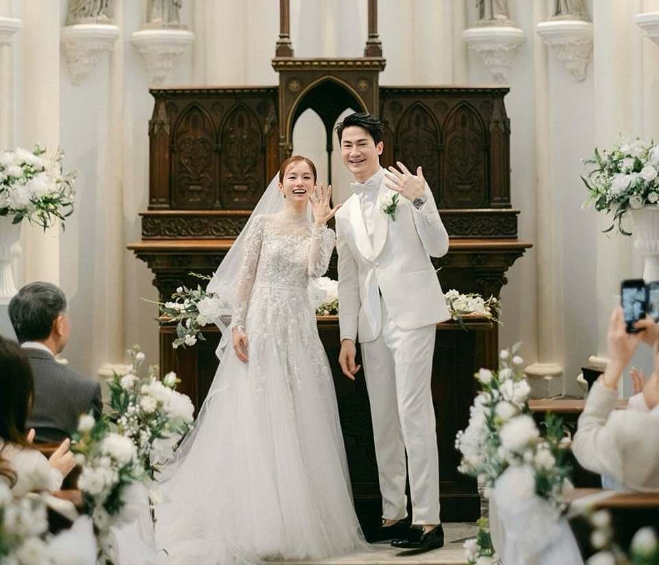 恭喜！TVB知名金童玉女今日大婚，准新娘情绪激动两度落泪（组图） - 1