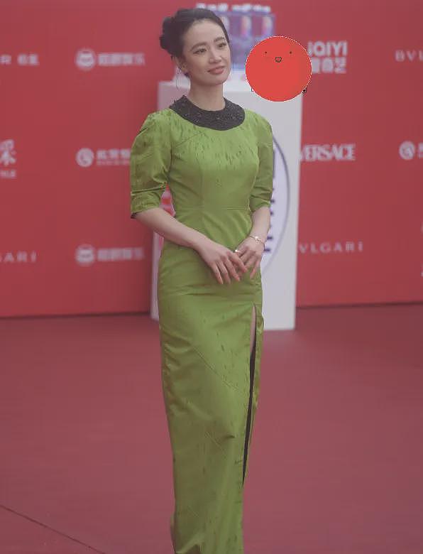 北影节开幕雨中红毯，倪妮李梦湿身显狼狈，阿娇口红沾牙太尴尬（组图） - 9