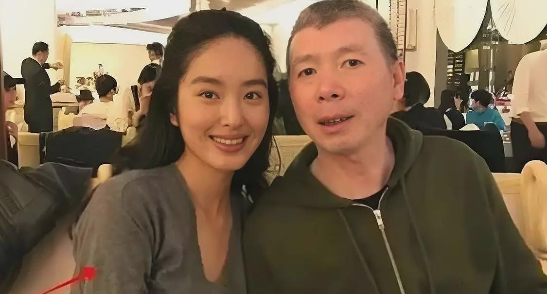 杨采钰怀孕风波升级!牵连刘亦菲和陈金飞,男方被曝是27岁集团公子(组图) - 11