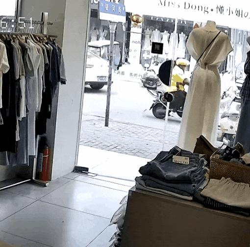 【爆笑】“妈妈跟客服的聊天有多搞笑？”哈哈哈哈哈就因为少了个标点符号（组图） - 76