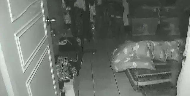女中学生偷尝禁果，私奔不成全家遭灭门，一枚血脚印牵出不伦之恋（组图） - 17