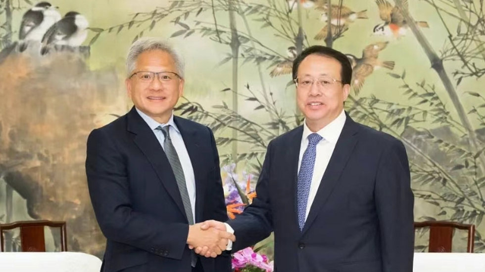 陆媒：黄仁勋强烈表态要和中国绑在一起，台湾噩耗（图） - 1