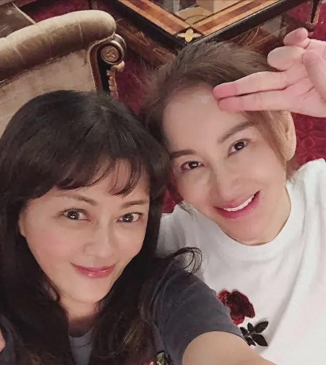 她是“香港第一情妇”,张艺谋的白月光,被大佬原配报复致子宫脱落(组图) - 27