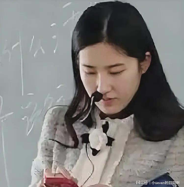 酷似刘亦菲老师走红后续！本人安心于教育，回应：我自己觉得不像（组图） - 8