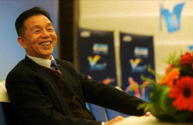 恒安集团许连捷灵堂照曝光！遗照超大，门口摆满花圈，排场大（组图） - 1