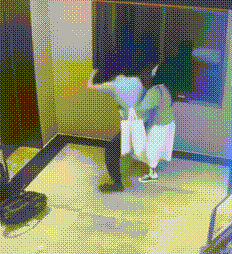 情侣饭店大吵！男友竟用身体「撞破窗户逃跑」…网一看笑喷（组图） - 1