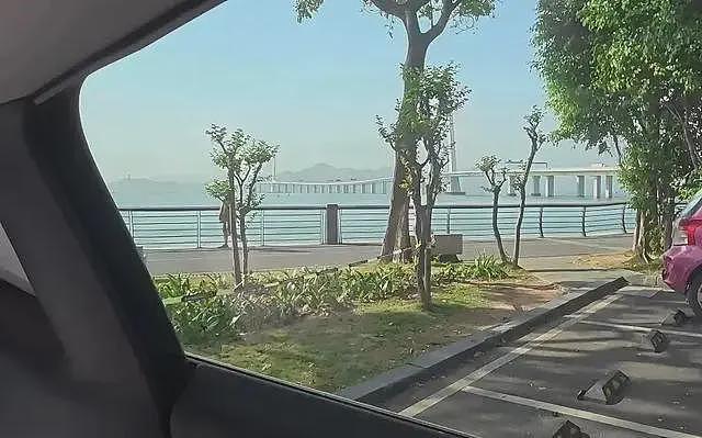 对话4年不租房睡电车的深圳程序员：不只为省房租，像有了间“移动海景房”（组图） - 5