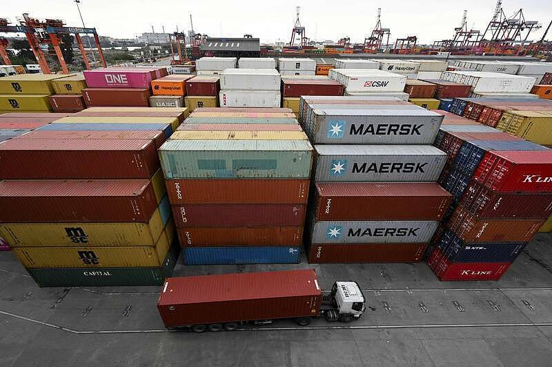 特朗普对中145%关税刚落槌,中国廉价商品开始涌入欧洲(图) - 1