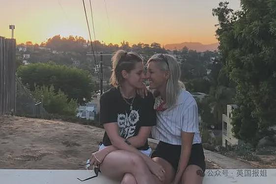 《暮光之城》女主结婚！与相恋6年女友低调举行婚礼仪式，合影又帅又美又甜（组图） - 27