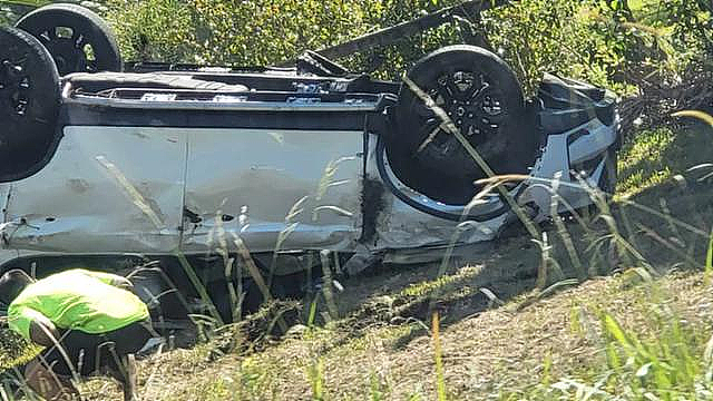 昆州发生多车相撞、连环劫车枪击案！致1死多伤，1人被捕（组图） - 6