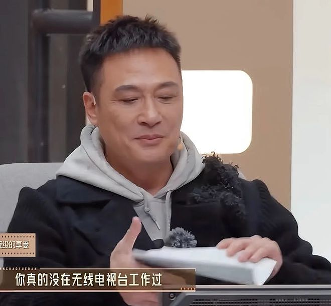 刷碗、摆摊、卖鸡爪…TVB艺人怎么集体“卖惨”?(组图) - 13