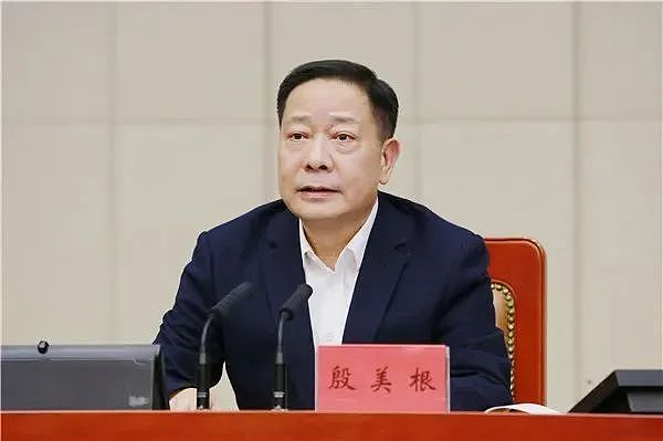 80后国企“美女董事长”：掌管500亿资产，白天工作，晚上解扣子（组图） - 11