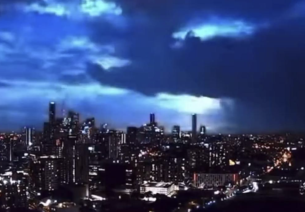 别错过今晚!澳洲流星雨再来一场,火球划空绝美瞬间曝光(组图) - 3