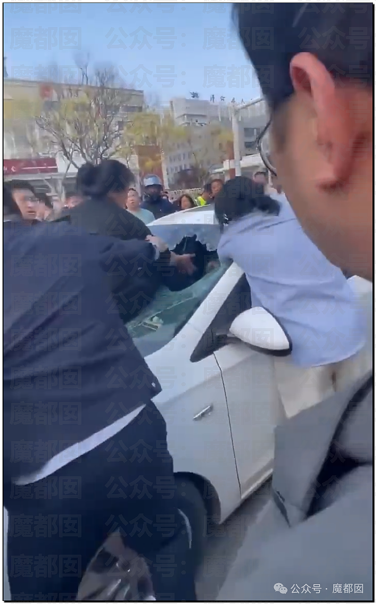 刺激！罕见京东官方指着对方鼻子骂祖宗！撕破脸皮，句句露骨...（视频/组图） - 36