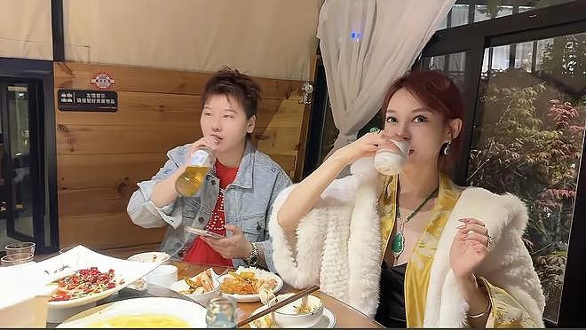郭美美账号被封后与老公绿子现身大理旅游，感觉老了却拼命P图（组图） - 3