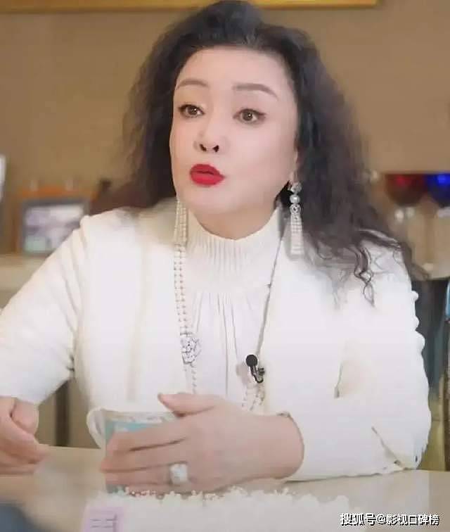 马筱梅学历被扒,沉寂一段时间的张兰很快直播了(组图) - 28