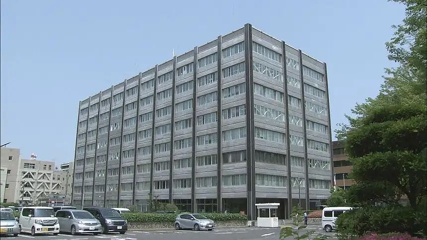 日本20多岁国税局女职员“风俗+援交”，4个月赚188万（组图） - 2