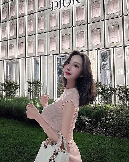 【美女】高颜值美女,火辣身材,大维度,让你不得不爱(组图) - 10
