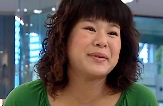 刷碗、摆摊、卖鸡爪…TVB艺人怎么集体“卖惨”?(组图) - 12