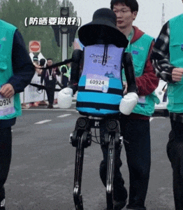 机器人跑马拉松像“活爹”出街，露脸第一比赛第二（组图） - 11
