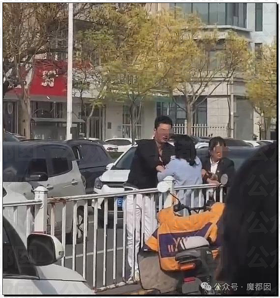 刺激！罕见京东官方指着对方鼻子骂祖宗！撕破脸皮，句句露骨...（视频/组图） - 29