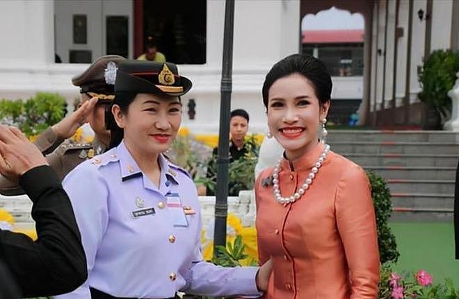 从侍女到陆军少将，90后草根女孩步步心机用规则上位，比甄嬛更狠（组图） - 4