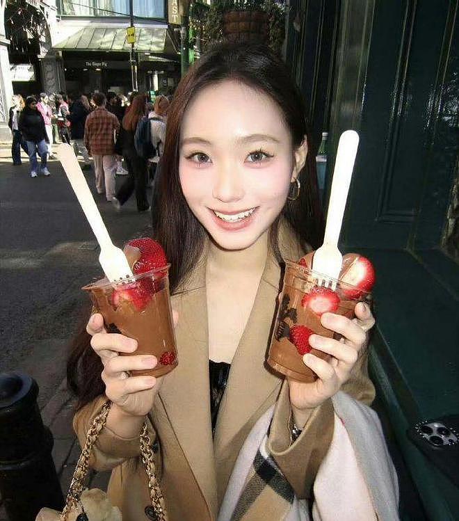 小S二女儿评论区大翻车，高冷名媛范挨批评，被捧得太浮夸了（组图） - 6