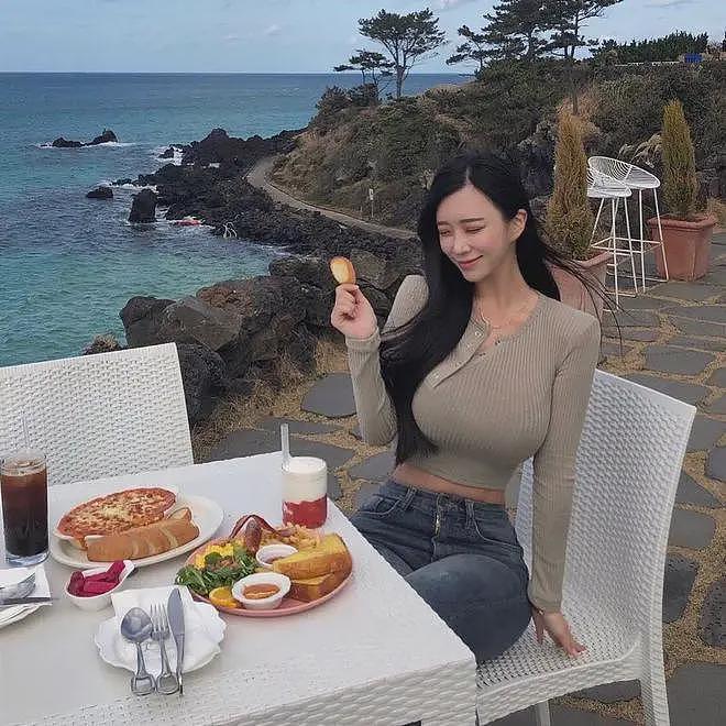 【美女】90后“美女试睡员”身材太惹火：36E、俏臀，真绝（组图） - 17