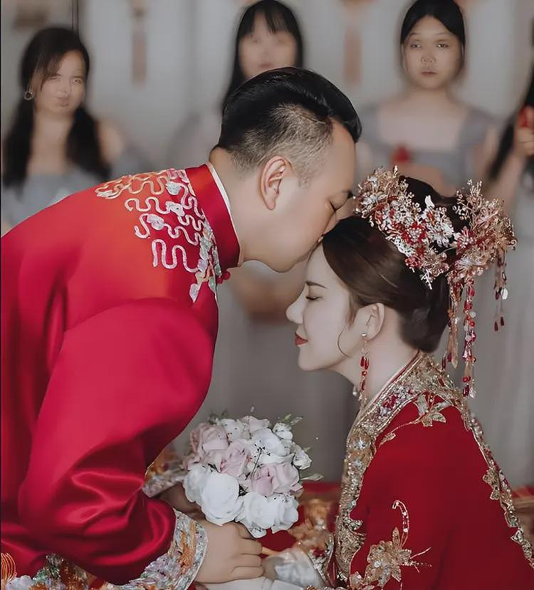 劳斯莱斯小金人被掰后续，男子身份被扒，是惯犯，原因曝光引众怒（组图） - 4