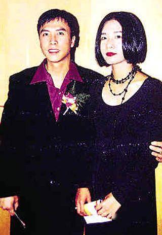 甄子丹为小18岁太太庆生！又亲又抱堪称宠妻狂魔（组图） - 7