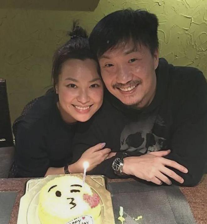 郑中基闹离婚后接娃放学，儿子未受父母影响，离婚原因与酒有关（组图） - 11