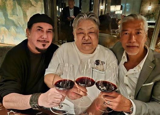 周润发、梁朝伟为杜琪峰庆祝70岁生日,周润发剪短发超显年轻(组图) - 6