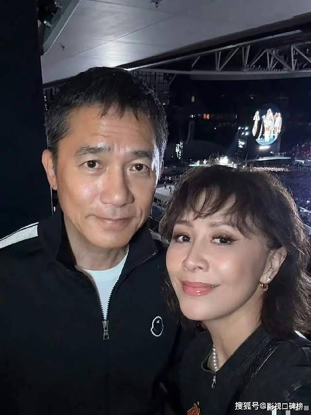 59岁刘嘉玲着装引热议，腰间赘肉明显，撞脸蔡明（组图） - 9