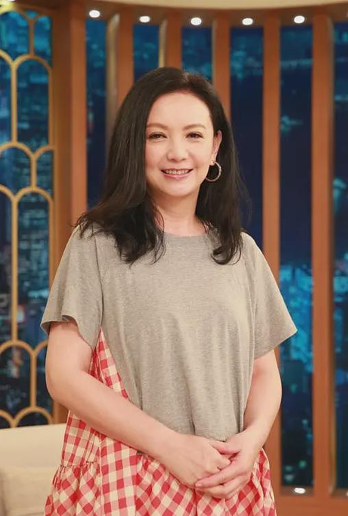 曾华倩与梁朝伟同居6年分手，独自抚养儿子，如今儿子是她骄傲（组图） - 22