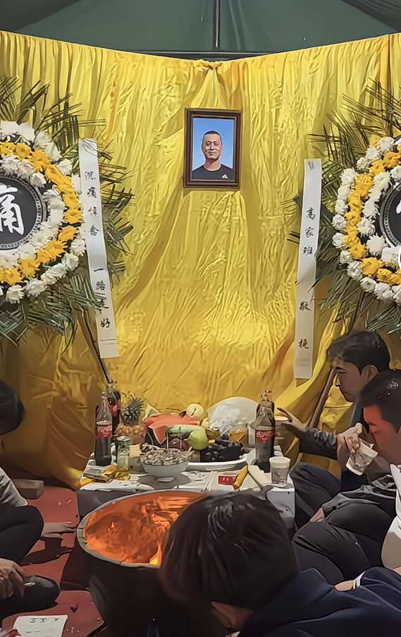 网红高家班亮子心梗去世，年仅38岁，常熬夜赚钱（组图） - 14