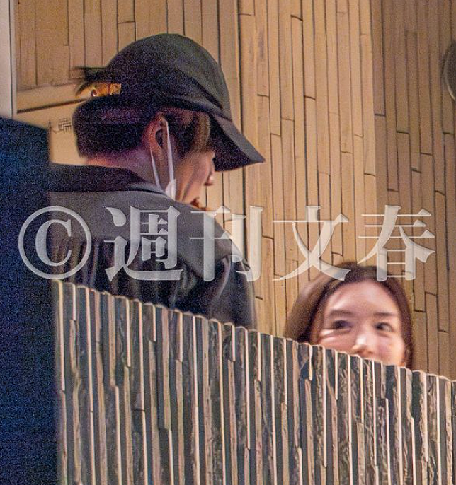 25岁第一清纯女星和“最丑人夫”被曝不伦恋!网友:姐姐你图啥啊(组图) - 27