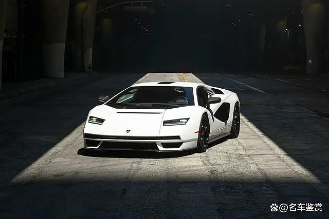 【汽车】每周超跑系列:2022 兰博基尼Countach LPI 800-4(组图) - 1