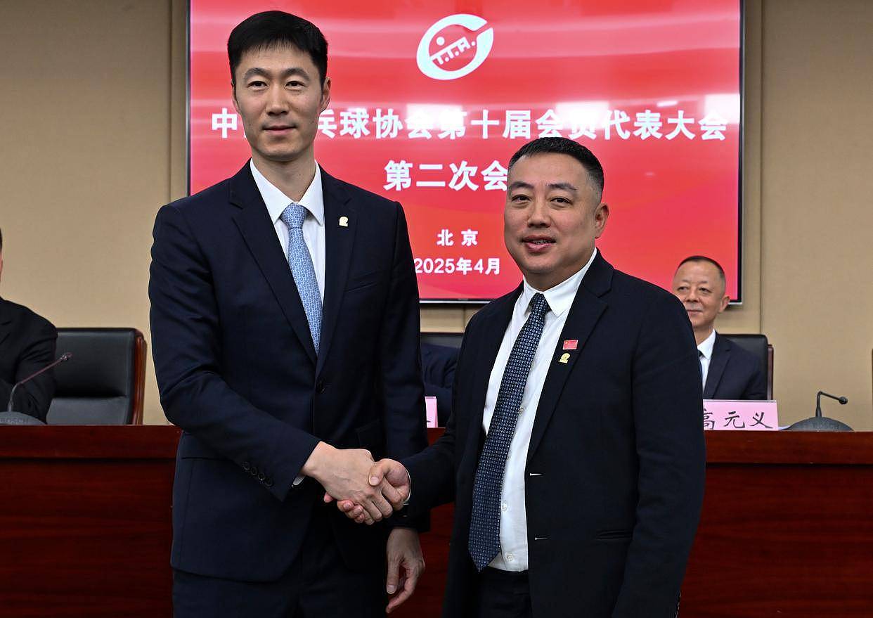 刘国梁任内最后发言：念稿十分钟，数度哽咽落泪（图） - 1