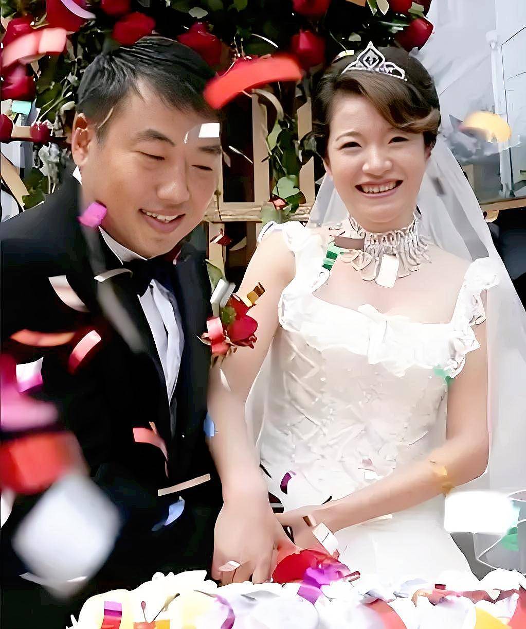刘国梁的妻子王瑾:在婚姻中有烦恼(组图) - 3