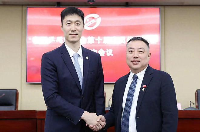 尴尬！刘国梁辞职，全网一片叫好，评论区像庆祝过年（组图） - 1
