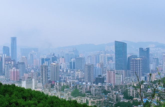 房价倒数第一！最懂国运的城市，大爆发（组图） - 1