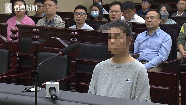 95后女职员为还高利贷,虚构“幽灵员工”狂卷540万(组图) - 1