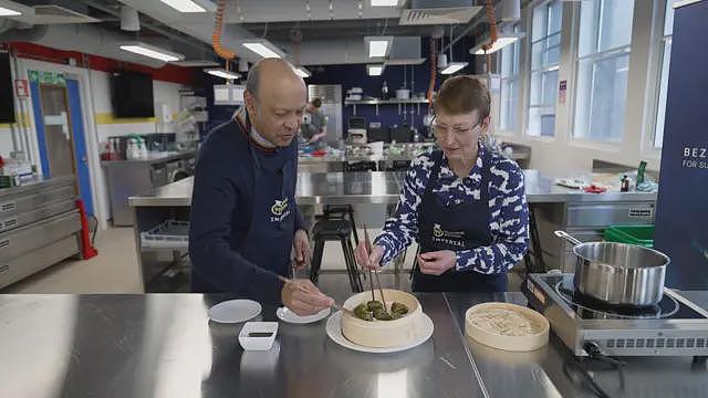 太空实验室食物培育试验启动（组图） - 6