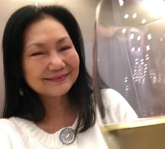 葛斯齐集火小S！喊话她错就承认，曝大S经纪人怒骂小S孬种（组图） - 28