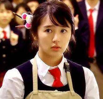 尹恩惠复刻《宫》经典造型上演回忆杀,从“收视女王”到“从荧幕消失”,她可谓一步错步步错(组图) - 4