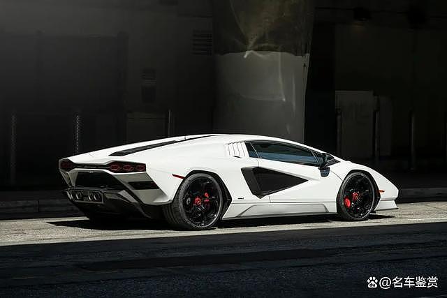 【汽车】每周超跑系列:2022 兰博基尼Countach LPI 800-4(组图) - 2
