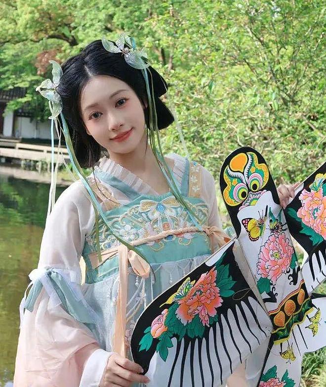 吴柳芳:不擦边,更得劲儿(组图) - 7