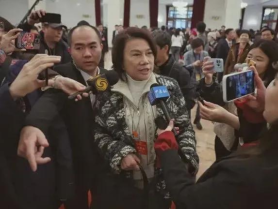 董明珠有权不用海归，但不能污名化留学生群体（组图） - 2
