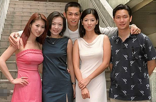 正式宣布复出？飞车捉奸、小三上位、重金求子，为爱情没底线？（组图） - 17